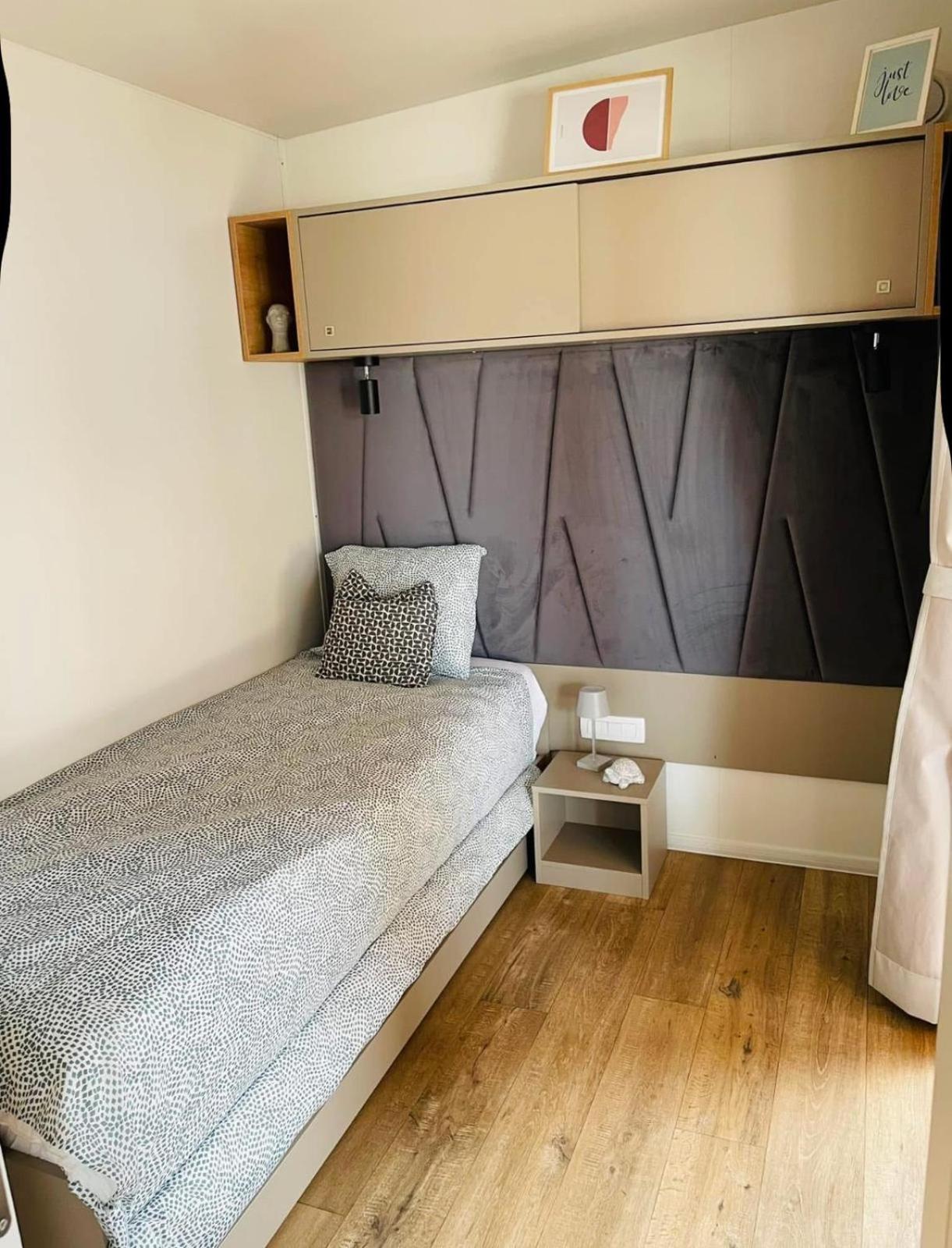 Mobile Home Peponi Del Mar, Brand New Biograd Na Moru Exterior photo