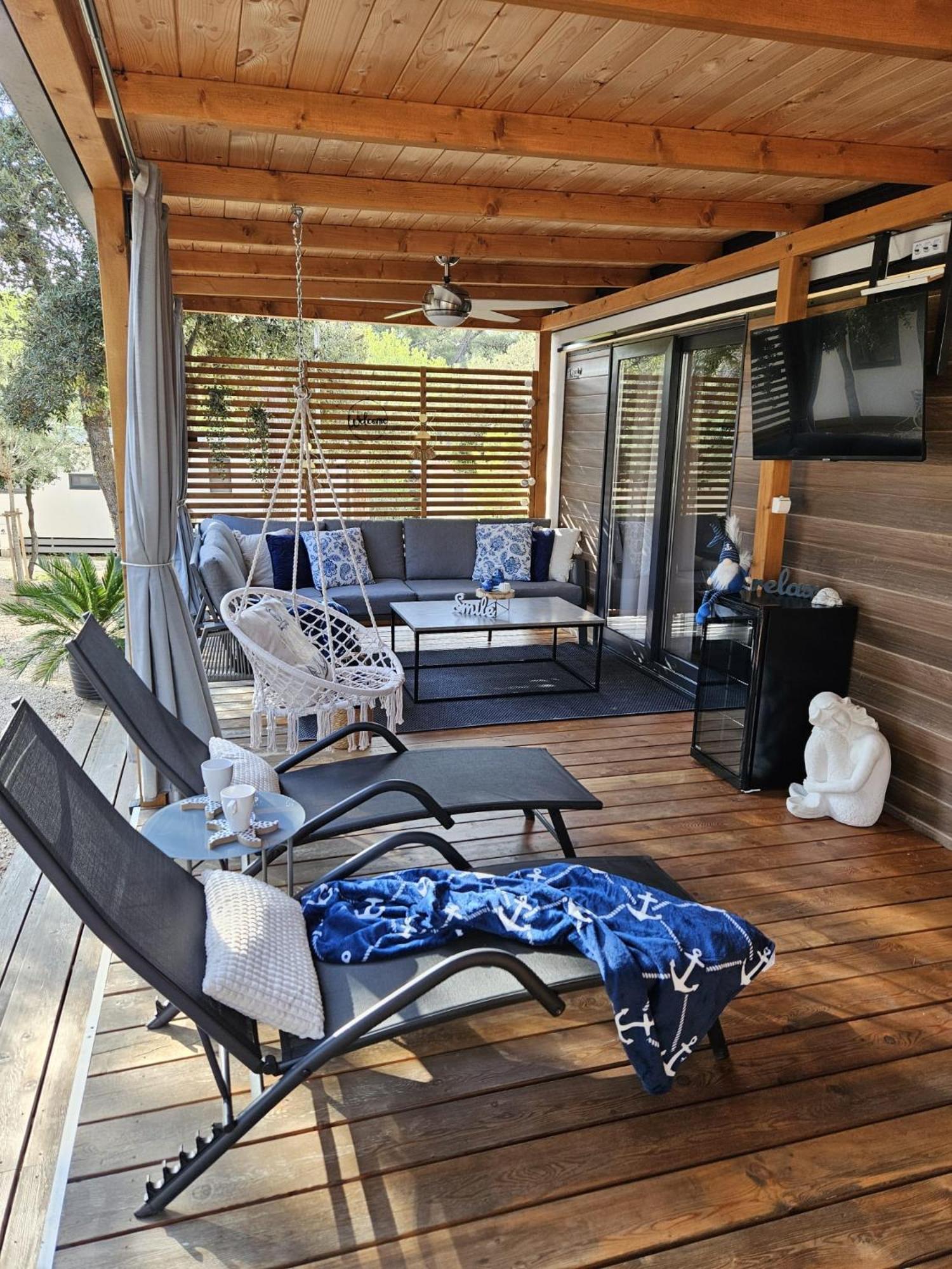 Mobile Home Peponi Del Mar, Brand New Biograd Na Moru Exterior photo